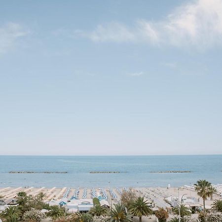 Hotel Bolivar San Benedetto del Tronto Esterno foto