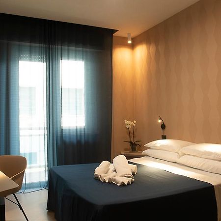 Hotel Bolivar San Benedetto del Tronto Esterno foto