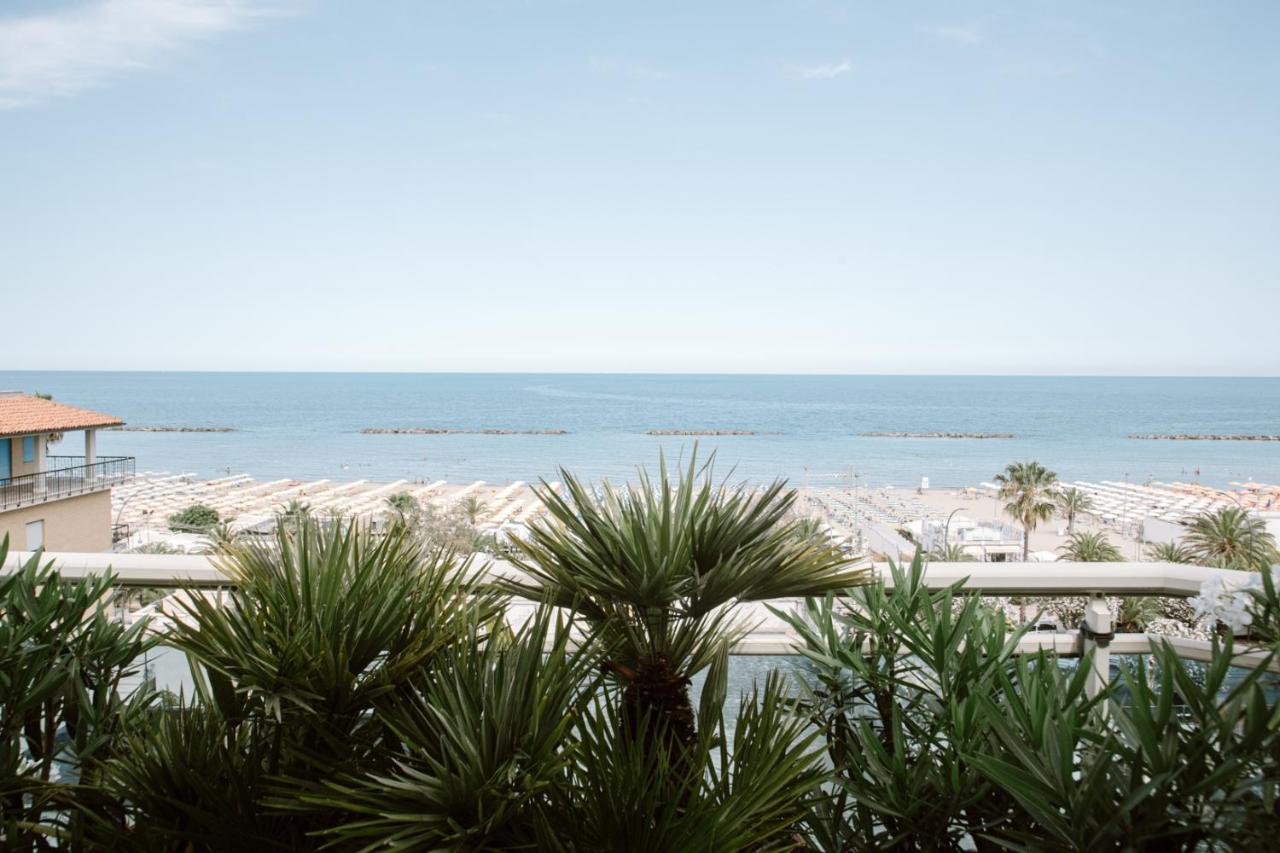 Hotel Bolivar San Benedetto del Tronto Esterno foto