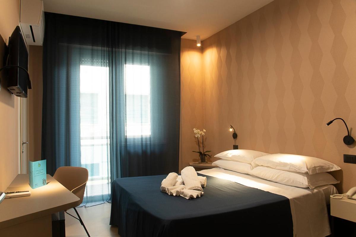 Hotel Bolivar San Benedetto del Tronto Esterno foto