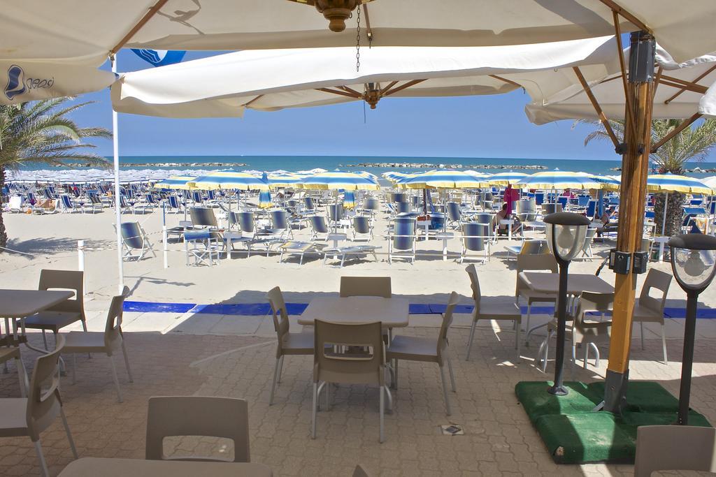 Hotel Bolivar San Benedetto del Tronto Esterno foto